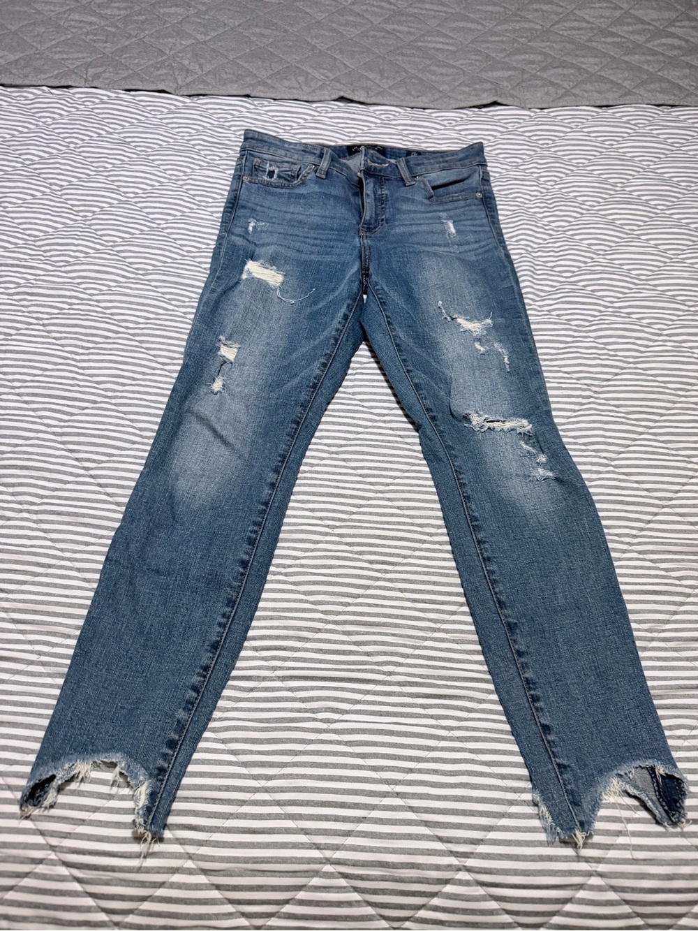 Lucky Brand Distressed Blue Straight-Leg Jeans
